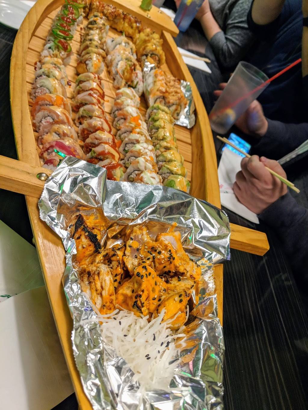 Sumo Sushi | restaurant | 2338 Fair Oaks Blvd, Sacramento, CA 95825, USA | 9169936620 OR +1 916-993-6620