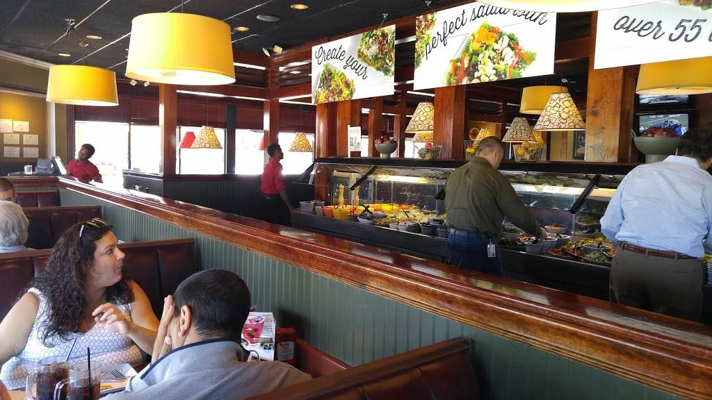 Ruby Tuesday | restaurant | 120 International Blvd, Elizabeth, NJ 07201, USA | 9082898307 OR +1 908-289-8307