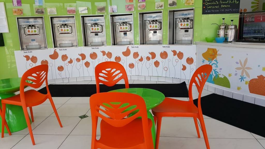 Tutti Frutti Frozen Yogurt | restaurant | 9975 Glades Rd, Boca Raton, FL 33434, USA | 5614871117 OR +1 561-487-1117