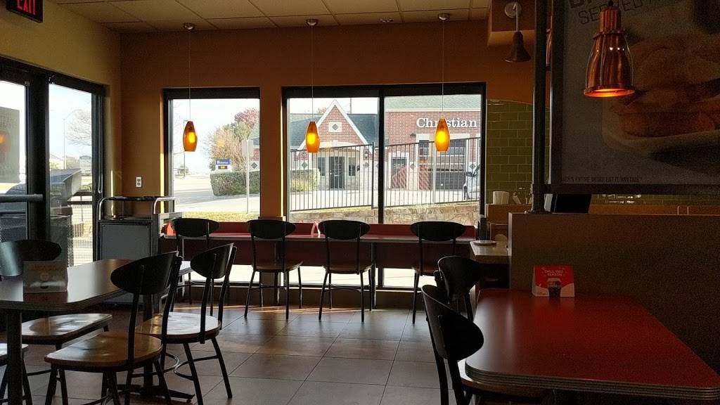 Jack in the Box | restaurant | 7351 Oakmont Blvd, Fort Worth, TX 76132, USA | 8172925476 OR +1 817-292-5476