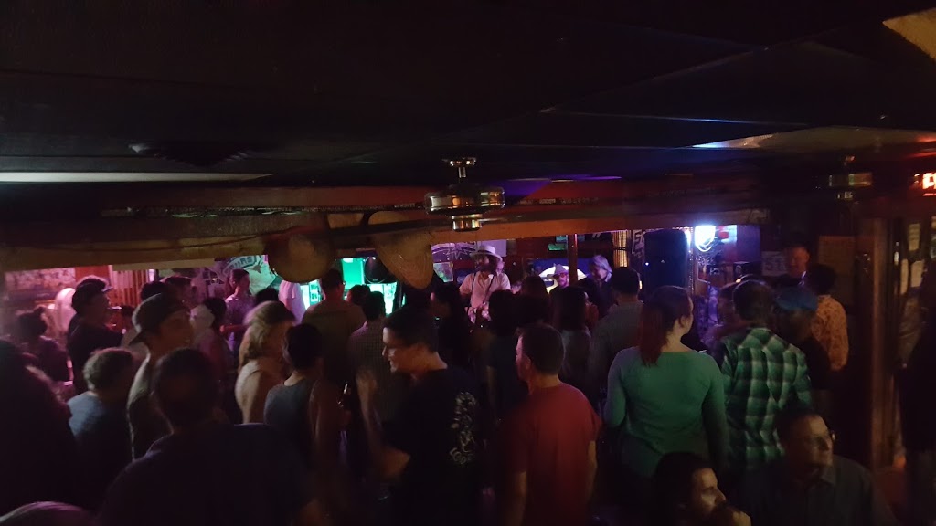 Tonys Siesta | restaurant | 206 Brooklyn Ave, San Antonio, TX 78215, USA | 2108364506 OR +1 210-836-4506