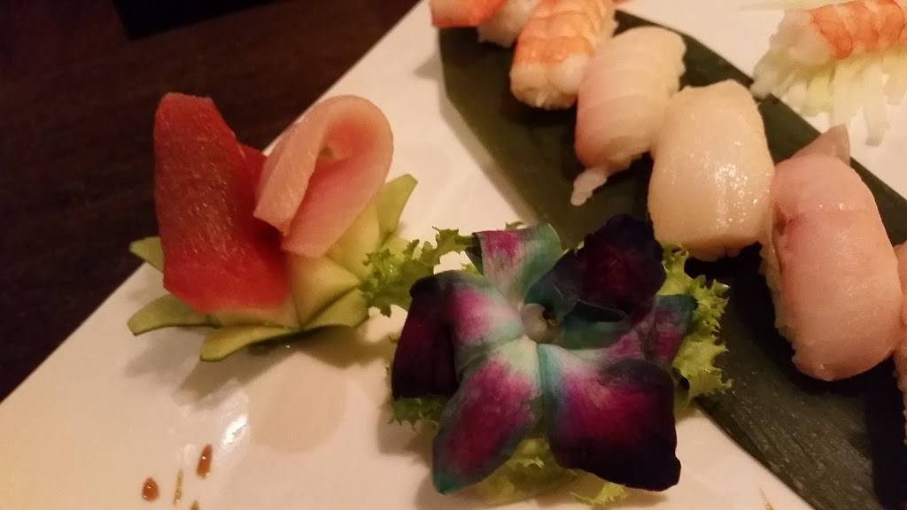 Lung Yung Restaurant | restaurant | 275-50 NJ-10, Succasunna, NJ 07876, USA | 9735847766 OR +1 973-584-7766