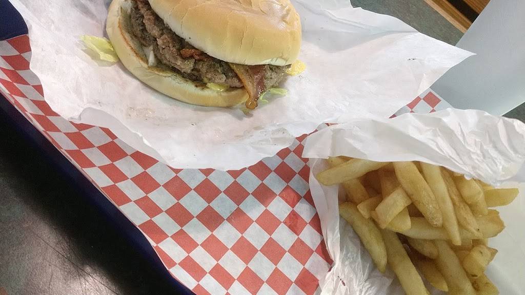 Burger Boy | restaurant | 217 E Davis St, Conroe, TX 77301, USA | 9367563440 OR +1 936-756-3440