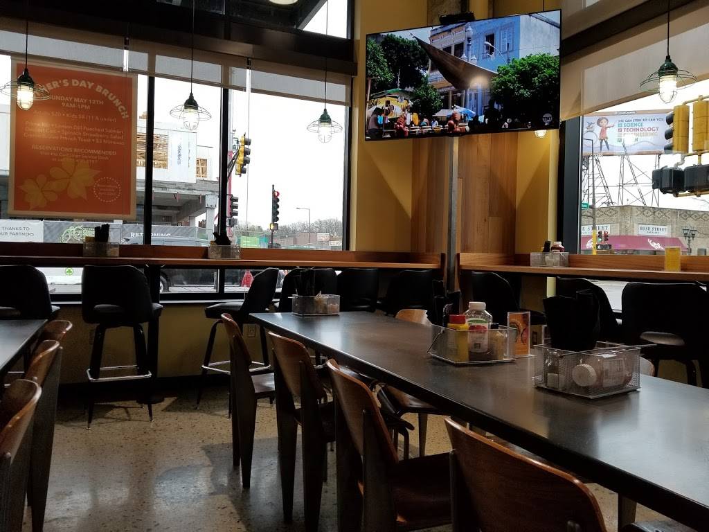 Selby Ave Bar and Grill | restaurant | 1575 Selby Ave, St Paul, MN 55104, USA | 6516900197 OR +1 651-690-0197