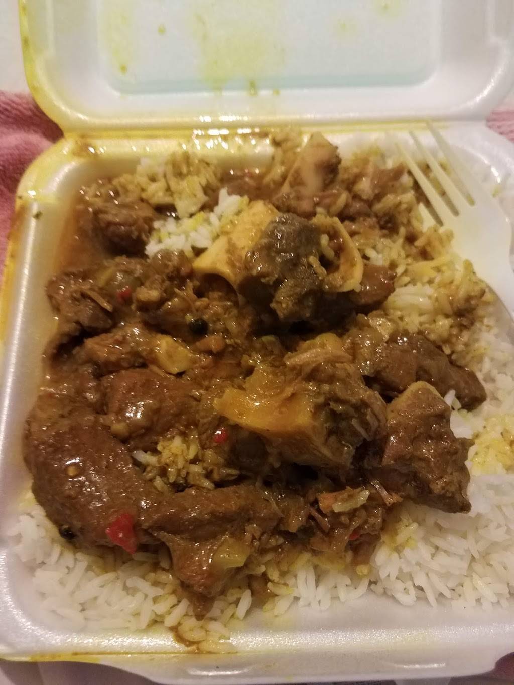 Country Kitchen | restaurant | 838 Blue Hill Avenue, Boston, MA 02124, USA | 6178220500 OR +1 617-822-0500