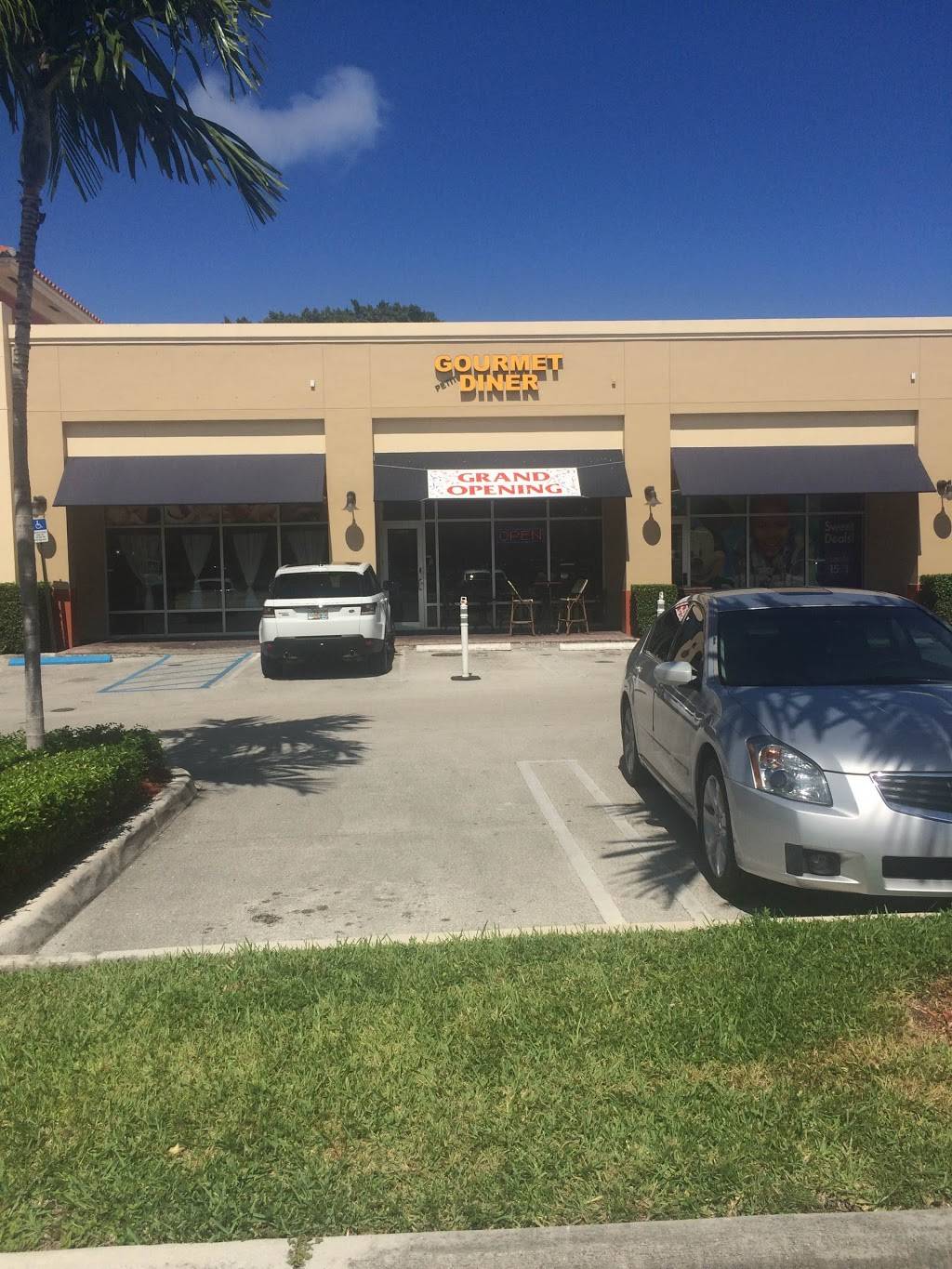 Petit Gourmet Diner | restaurant | 15975 Biscayne Blvd, Aventura, FL 33160, USA | 3059472255 OR +1 305-947-2255