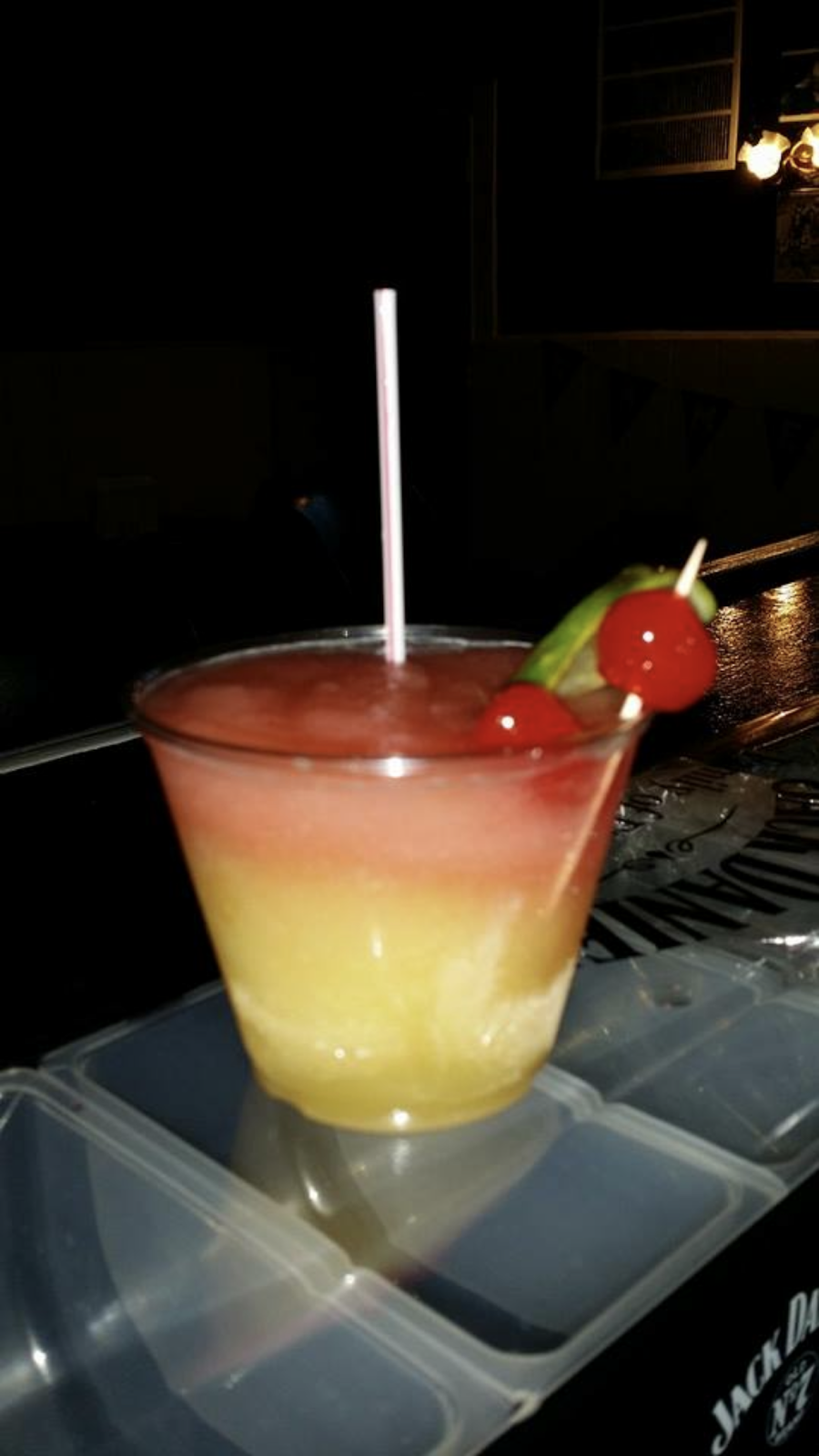 Dablitz Sports Bar and Grill | restaurant | 1318 N 9th St, East St Louis, IL 62201, USA | 6184825489 OR +1 618-482-5489