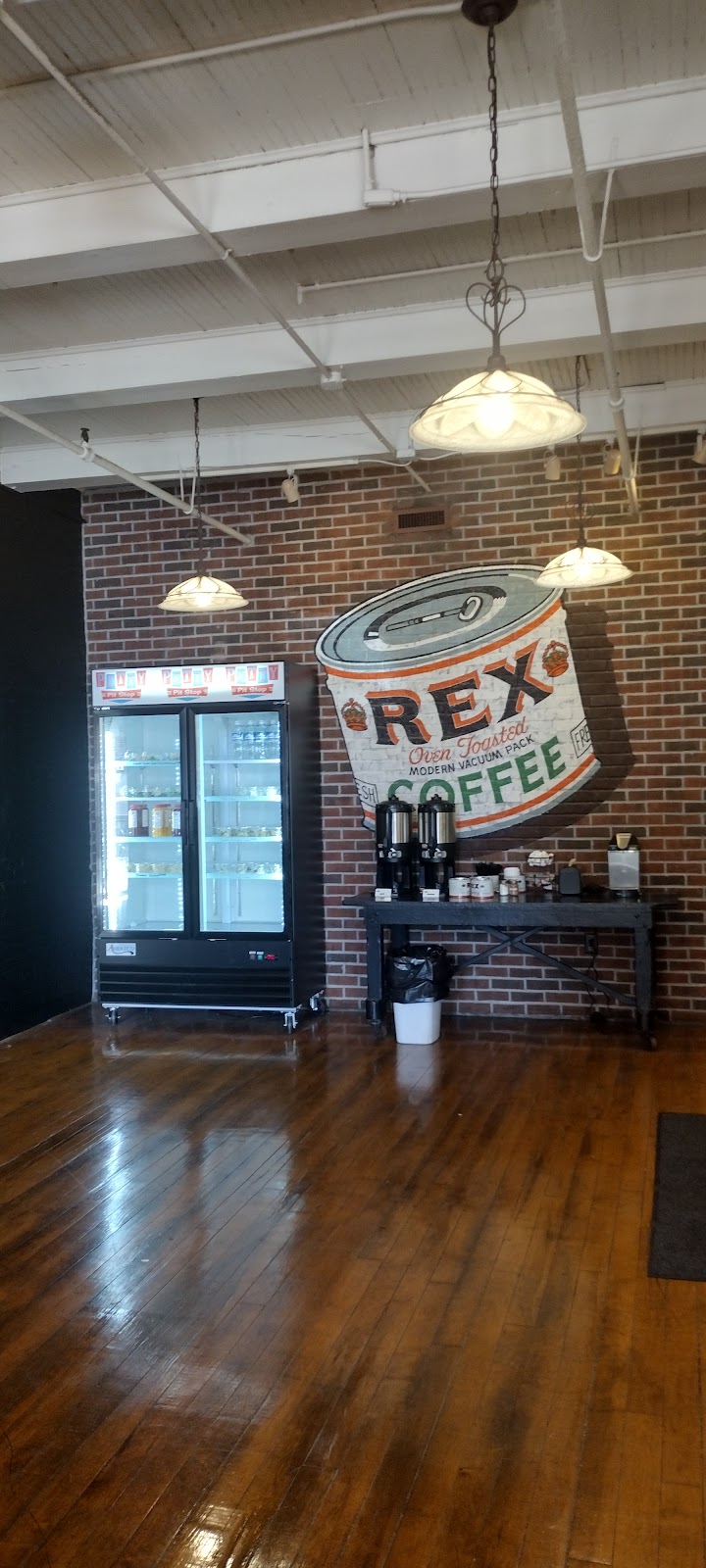 Petty Pit Stop- Terre Haute | restaurant | 900 Wabash Ave, Terre Haute, IN 47807, USA | 8129171505 OR +1 812-917-1505