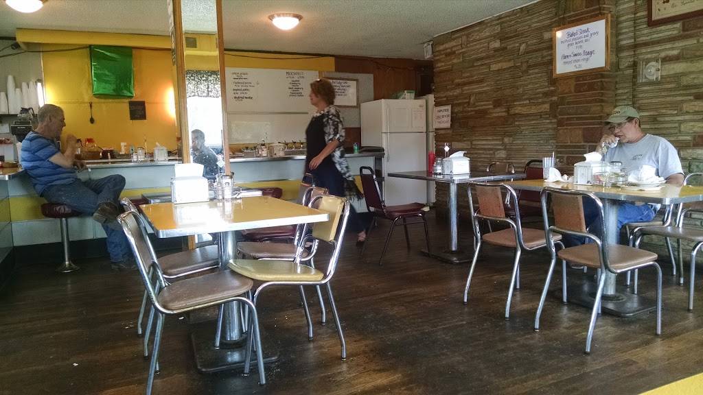 Hilltop Diner | restaurant | WV-20, Cowen, WV 26206, USA | 3042263800 OR +1 304-226-3800