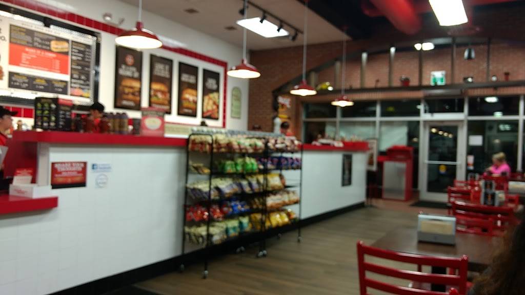 Firehouse Subs | restaurant | 200 Green Ln E E, East Gwillimbury, ON L9N 0K4, Canada | 9058303473 OR +1 905-830-3473