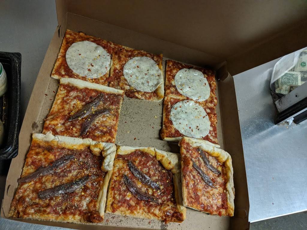 Cristys Pizza | restaurant | 1 Riverview Terrace, Hampton, NH 03842, USA | 6039294496 OR +1 603-929-4496