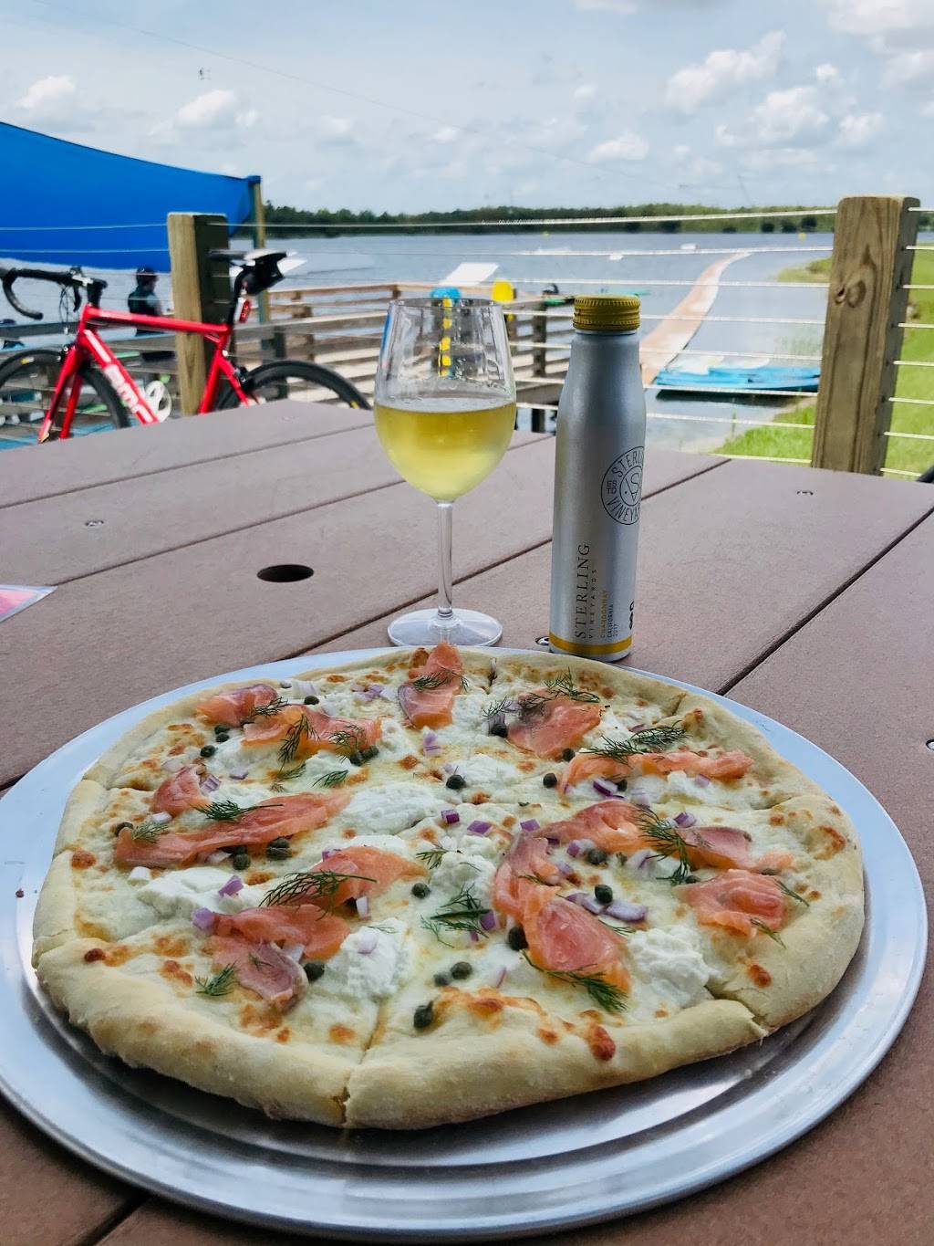 Splashes Bistro | restaurant | 14086 Centerline Dr, Orlando, FL 32827, USA | 4072329873 OR +1 407-232-9873