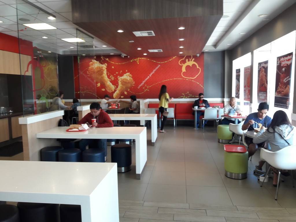 Jollibee | restaurant | 8261 Woodman Ave, Panorama City, CA 91402, USA | 8184429403 OR +1 818-442-9403