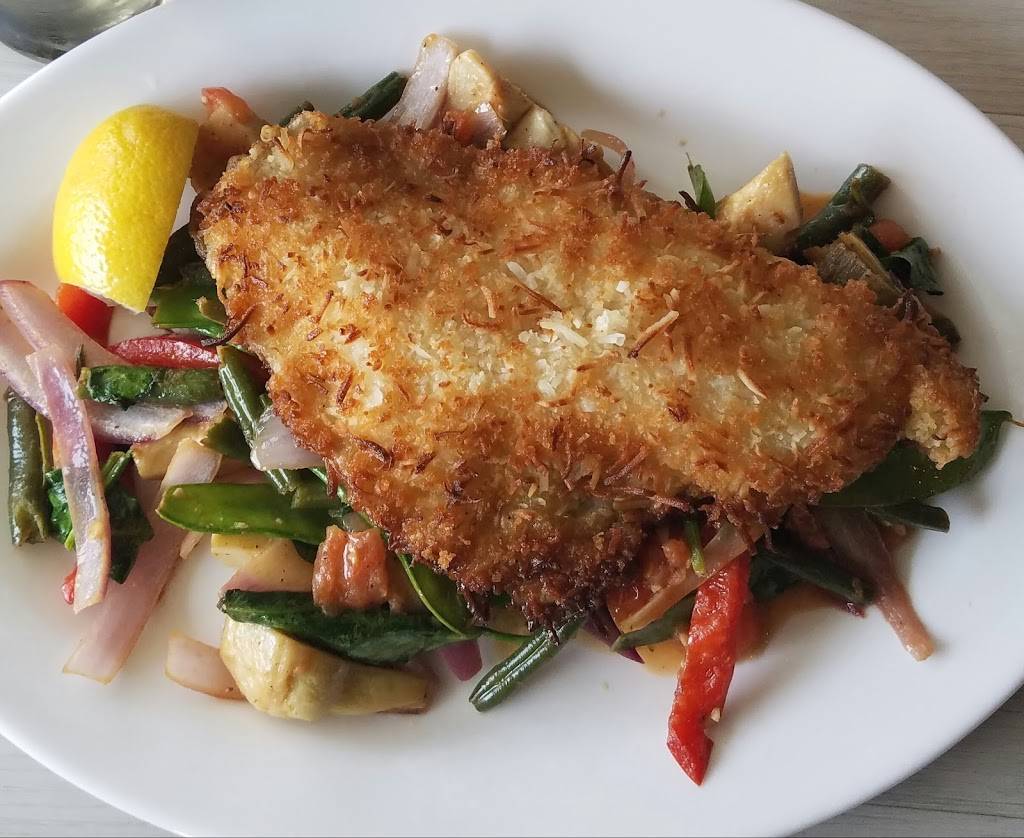 Lolas Seafood Eatery | restaurant | 181 US-1, Tequesta, FL 33469, USA | 5614065000 OR +1 561-406-5000