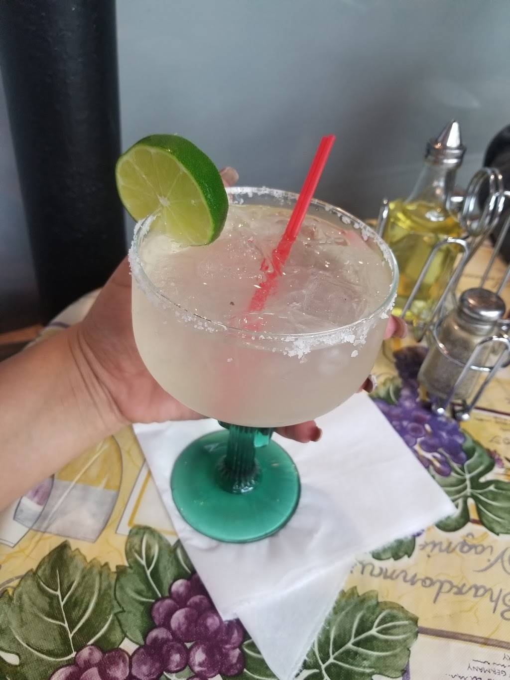 King Lobster Restaurant | restaurant | 125 Hampshire St, Lawrence, MA 01840, USA | 9786558057 OR +1 978-655-8057