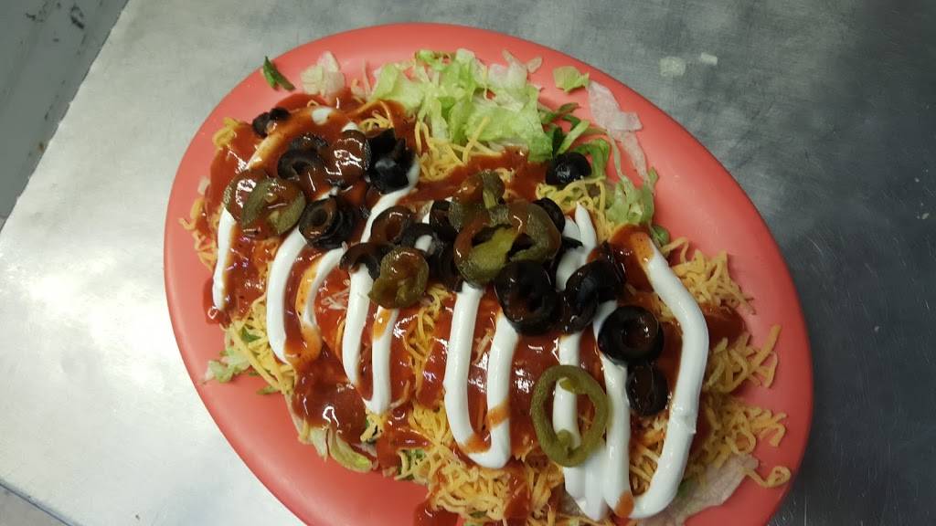 Borderline Pizza | restaurant | 1145 US-69, Forest City, IA 50436, USA | 6415853151 OR +1 641-585-3151