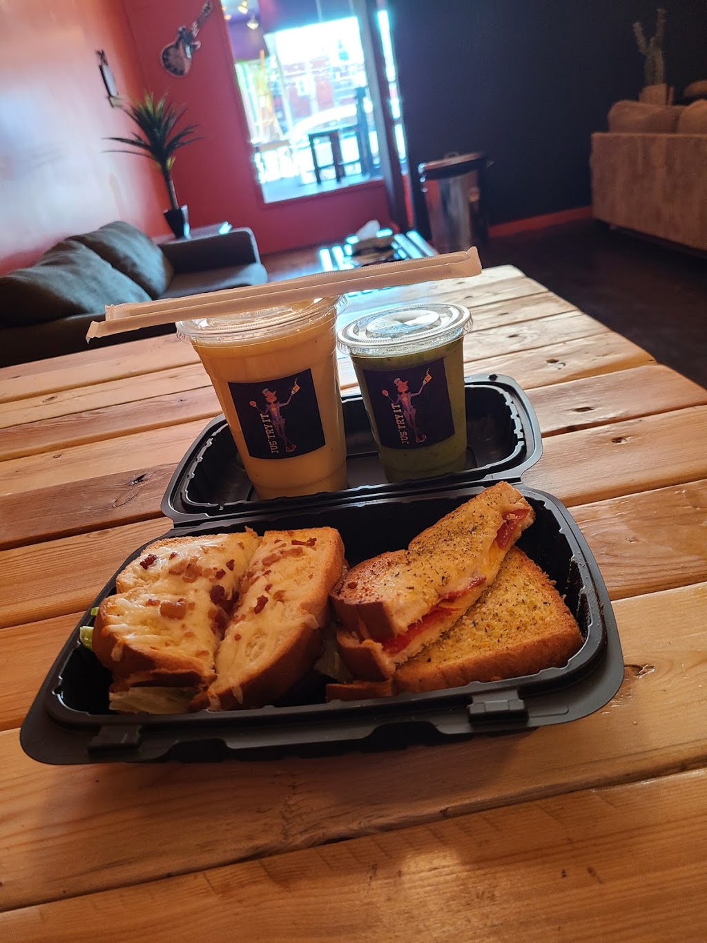 Jus Try It | restaurant | 809 Ave G, Fort Madison, IA 52627, USA | 3193719191 OR +1 319-371-9191