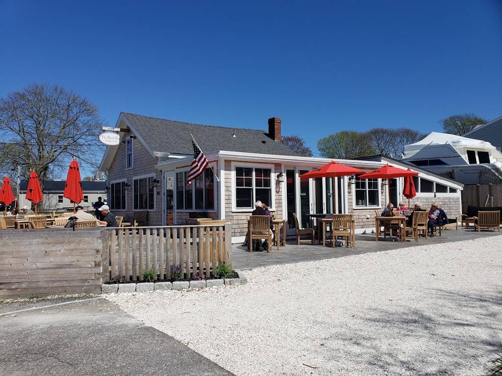 The Black Dog Heights Cafe | cafe | 465 Grand Ave, Falmouth, MA 02540, USA | 5083887713 OR +1 508-388-7713