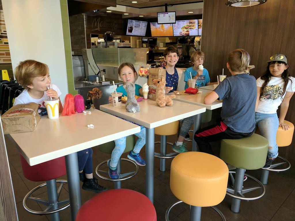 McDonalds | restaurant | 1150 E Clark Ave, Santa Maria, CA 93455, USA | 8059385386 OR +1 805-938-5386