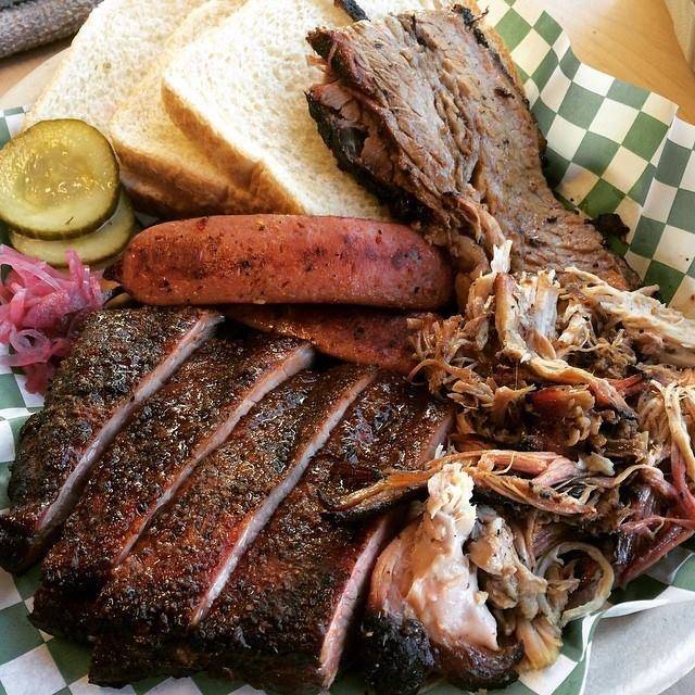 WOOD SHOP BBQ | restaurant | 2513 S Jackson St, Seattle, WA 98144, USA | 2064857381 OR +1 206-485-7381