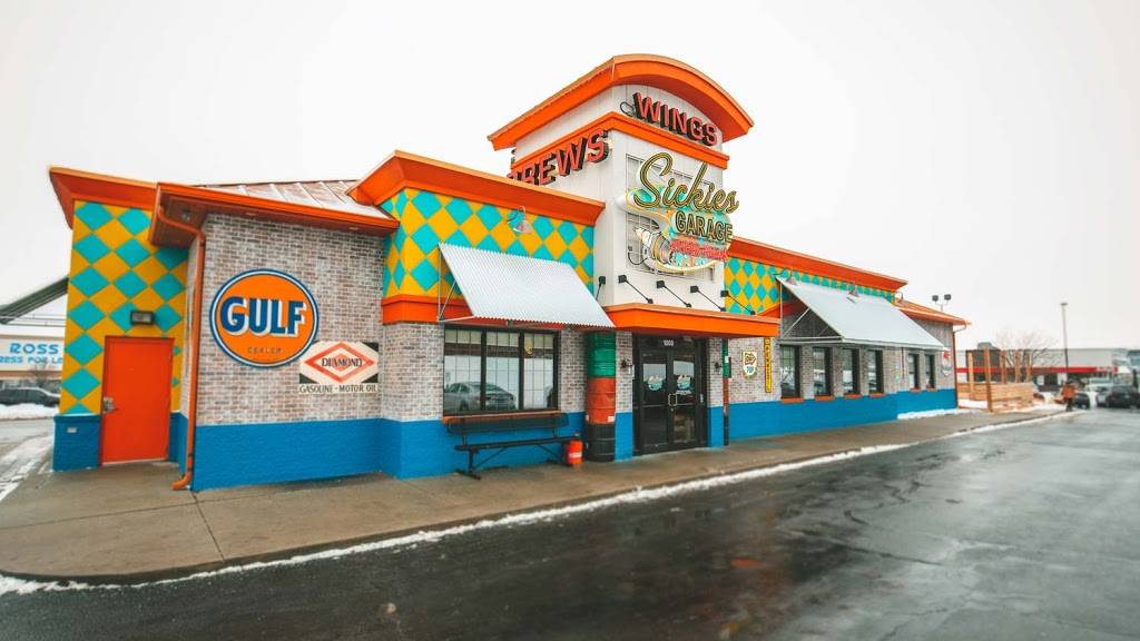 Sickies Garage Burgers & Brews | restaurant | 1203 Cornhusker Rd, Bellevue, NE 68123, USA | 5319993352 OR +1 531-999-3352