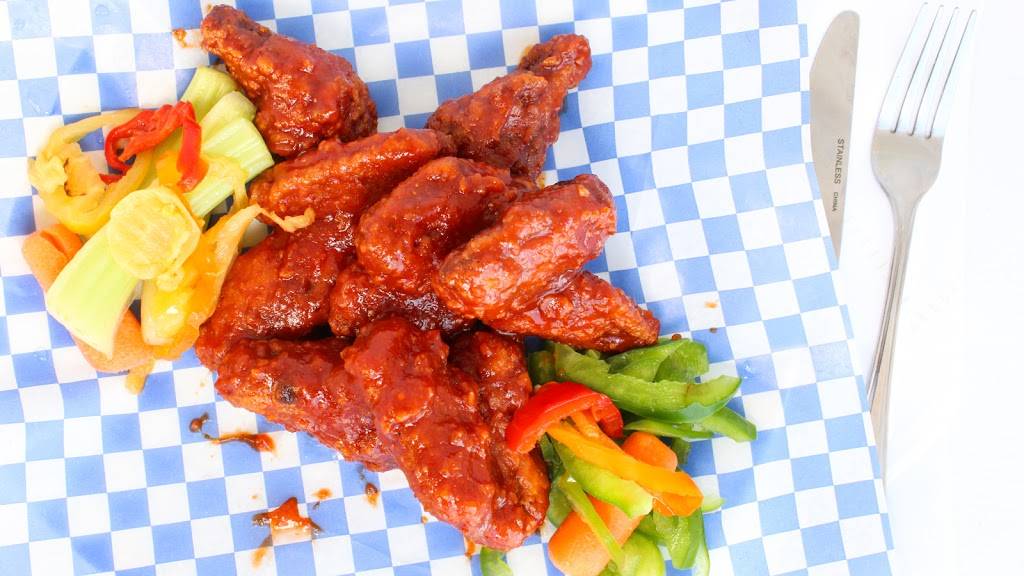 Vilis Pizza & Wings | restaurant | 562 Kerr St, Oakville, ON L6K 3C7, Canada | 9053388553 OR +1 905-338-8553