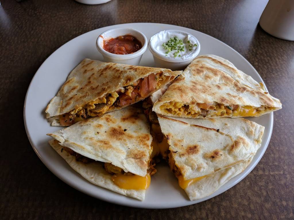 Coco Fairfields | restaurant | 2959 Twelve Mile Rd, Berkley, MI 48072, USA | 2483992626 OR +1 248-399-2626