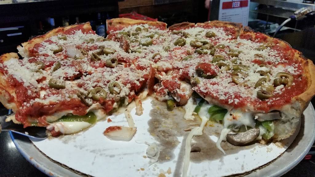 Giordanos | restaurant | 3333 W Shore Dr, Holland, MI 49424, USA | 6168886000 OR +1 616-888-6000