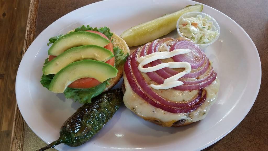 Bennys Place | restaurant | 1158 Douglas Rd, Oswego, IL 60543, USA | 6305543966 OR +1 630-554-3966