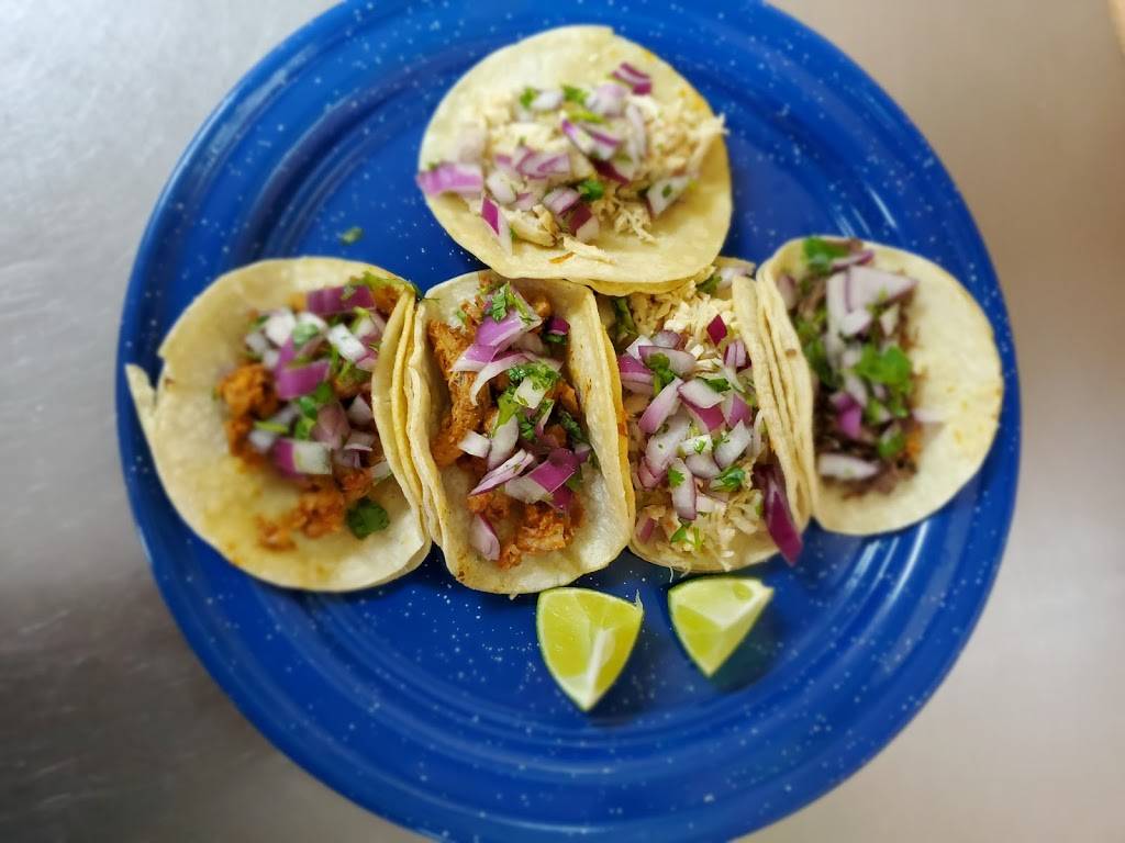 Little Angels Taqueria | restaurant | 1901 Country Club Dr, Mansfield, TX 76063, USA | 8176170074 OR +1 817-617-0074