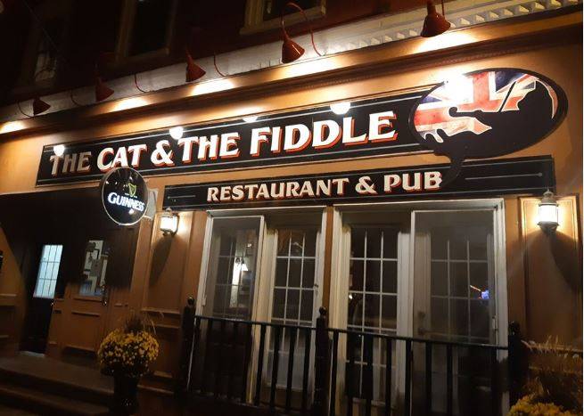 The Cat & The Fiddle Lindsay | restaurant | 49 William St N, Lindsay, ON K9V 3Z9, Canada | 7058784312 OR +1 705-878-4312