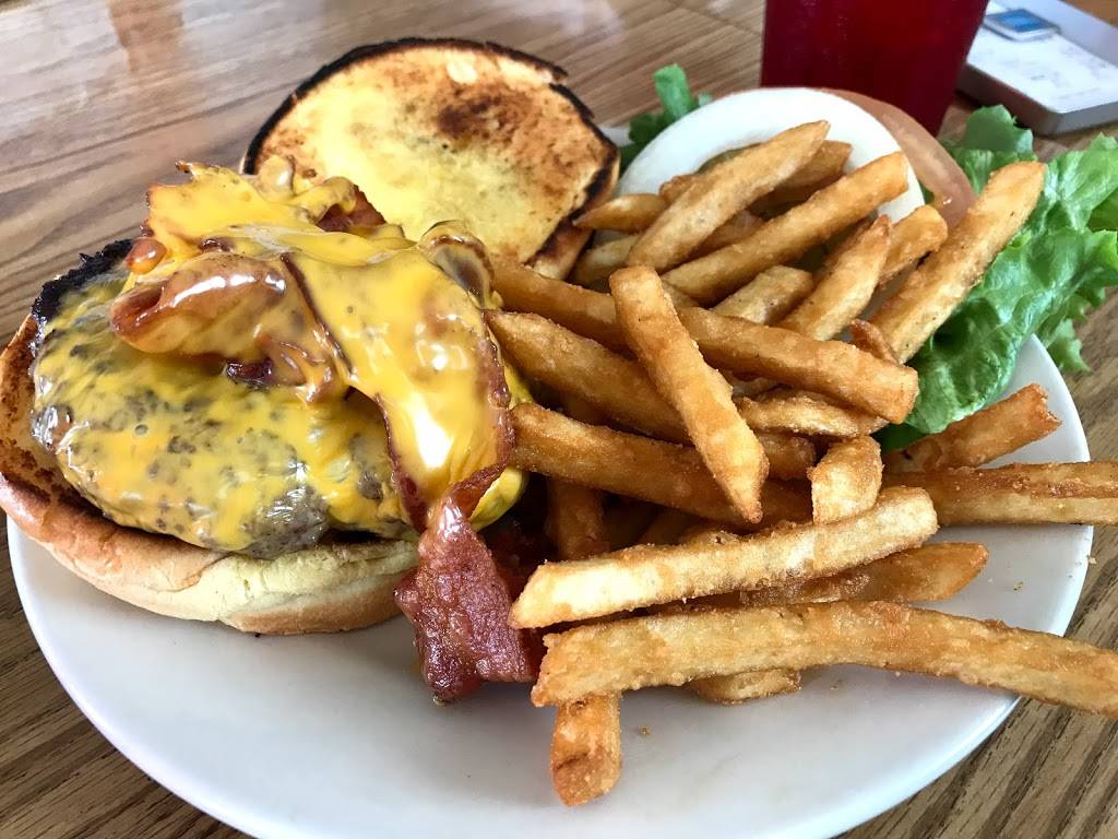 The Flying Machine | restaurant | 510 Briscoe Blvd, Lawrenceville, GA 30046, USA | 7709622262 OR +1 770-962-2262