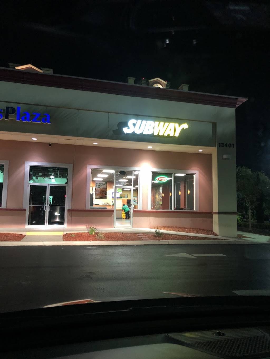Subway | meal takeaway | 13401 Blue Heron Beach Dr, Orlando, FL 32821, USA | 4074873062 OR +1 407-487-3062