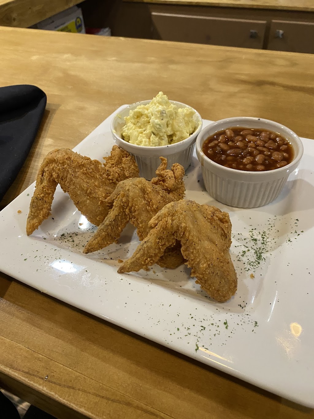 615 District | restaurant | 1950 S Church St, Murfreesboro, TN 37130, USA | 6156037601 OR +1 615-603-7601