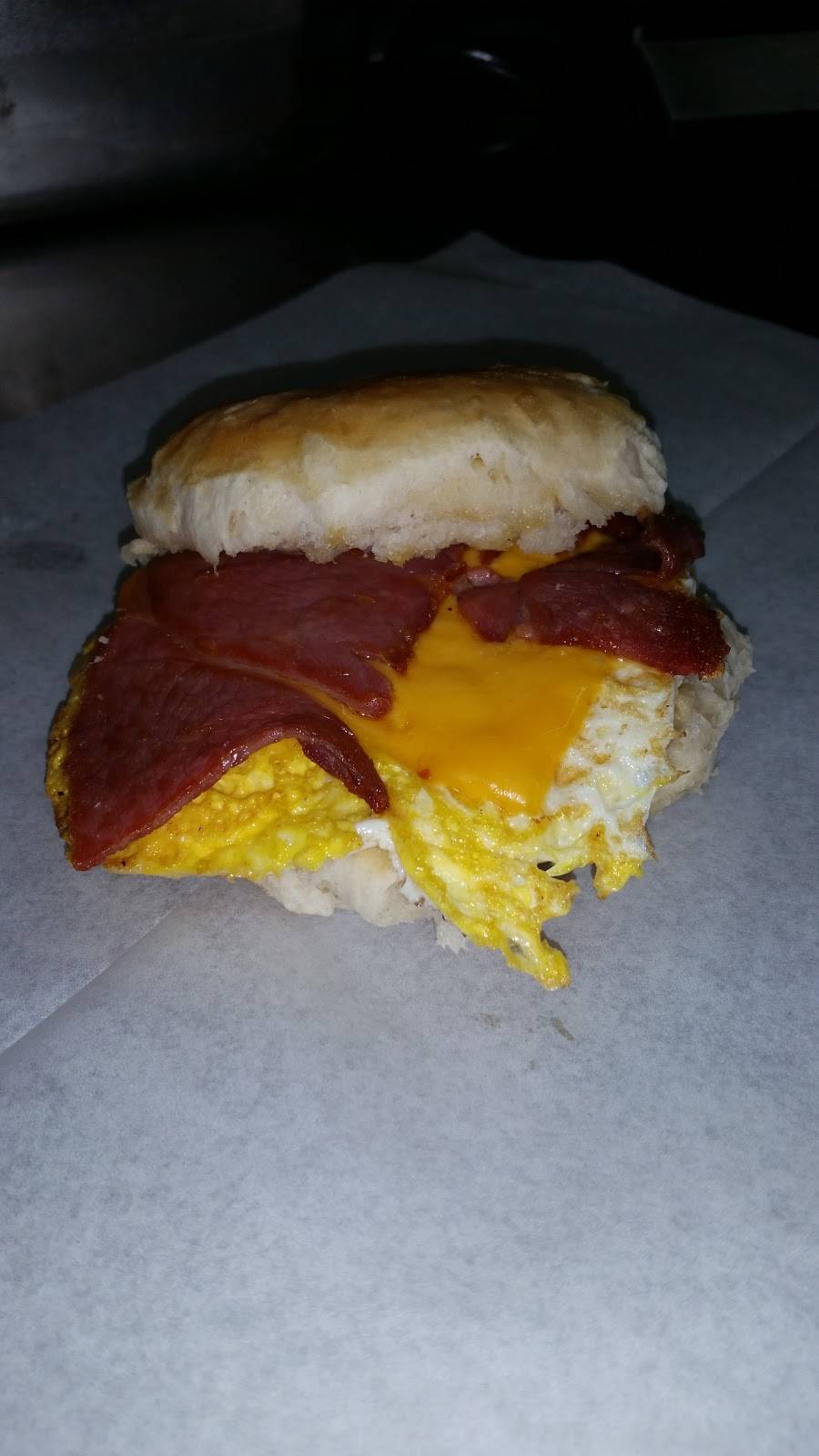 Maryland Fried Chicken | restaurant | 10626 Commerce St, Summerville, GA 30747, USA | 7068575019 OR +1 706-857-5019