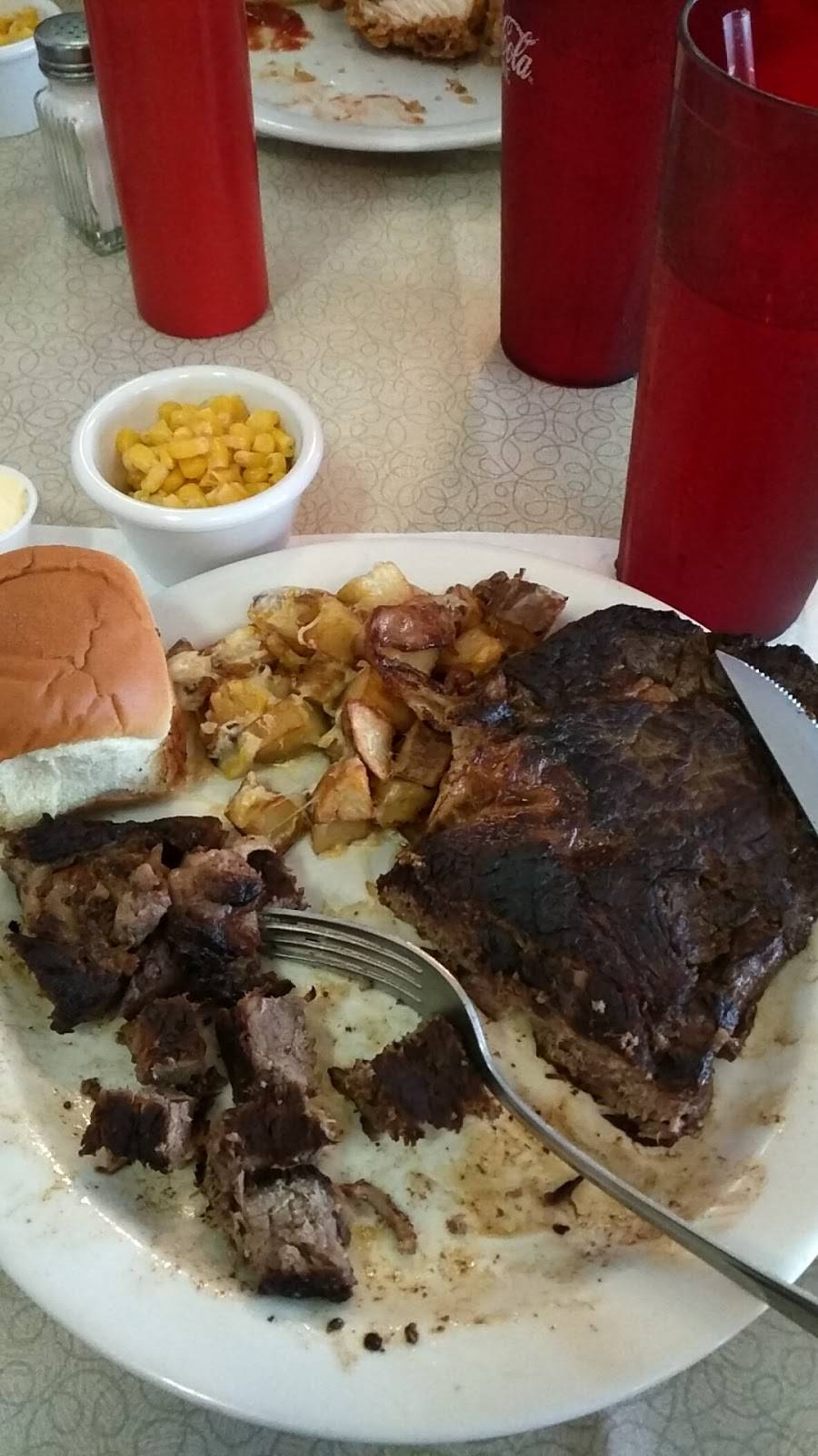 Cooks Corner | restaurant | 3998 N Bowling Green Poland Rd, Poland, IN 47868, USA | 8129863245 OR +1 812-986-3245