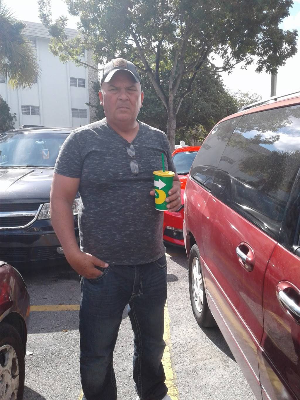 Subway | restaurant | 4819 SW 8th St, Miami, FL 33134, USA | 7865585195 OR +1 786-558-5195