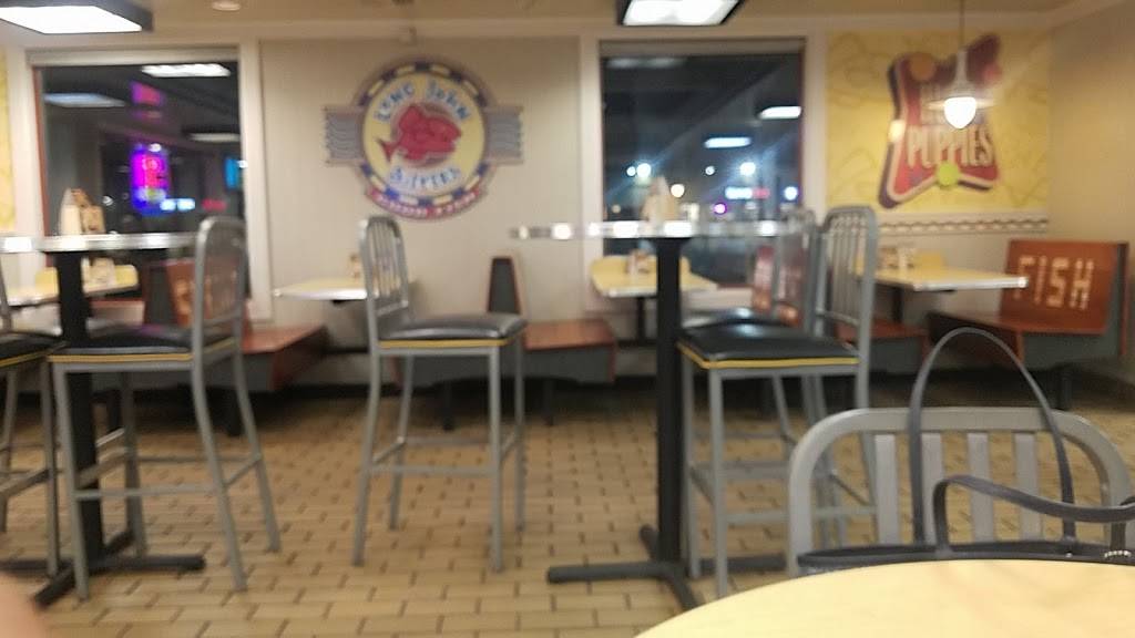 Long John Silvers | restaurant | 3801 Ming Ave, Bakersfield, CA 93309, USA | 6618346976 OR +1 661-834-6976