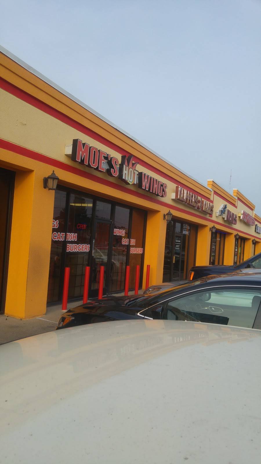 Moes Hot Wings | meal takeaway | 5910 Mt Moriah Rd, Memphis, TN 38115, USA | 9014176226 OR +1 901-417-6226