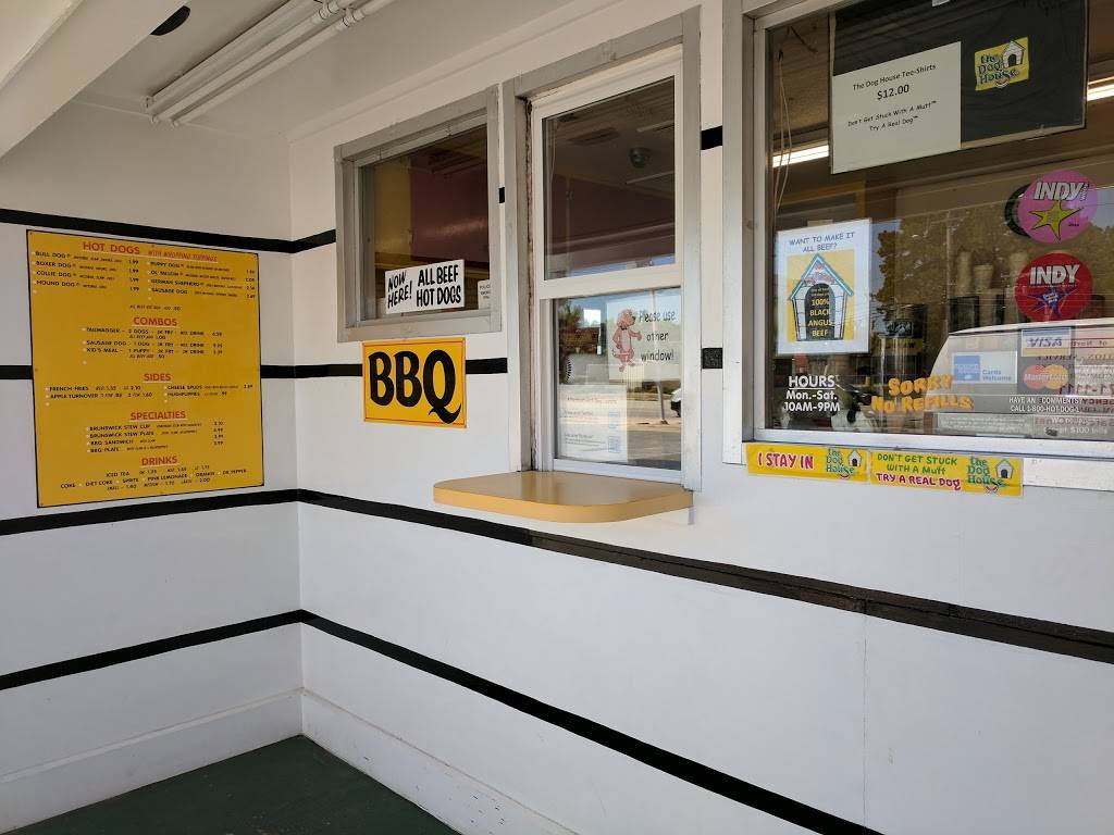 The Dog House | restaurant | 3521 Hillsborough Rd, Durham, NC 27705, USA | 9193837900 OR +1 919-383-7900