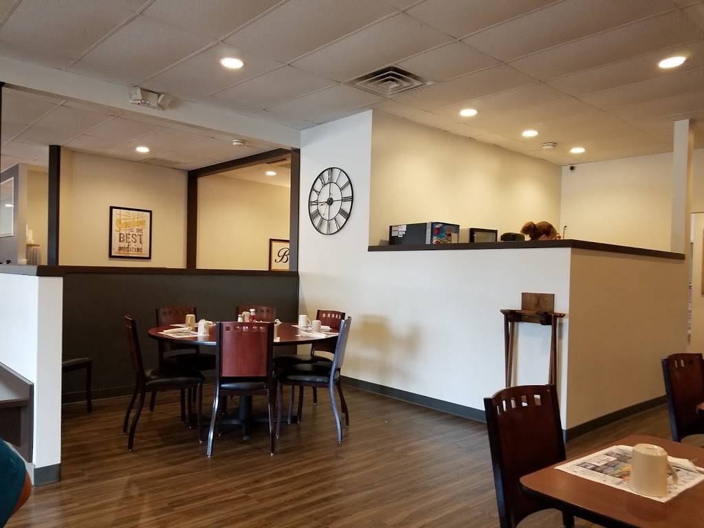 Mr. Bs Pancake House | restaurant | 1910 E Apple Ave, Muskegon, MI 49442, USA | 2317192337 OR +1 231-719-2337