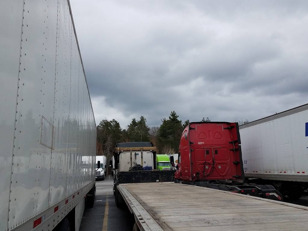 Pilot Travel Center | restaurant | 400 Haynes St, Sturbridge, MA 01566, USA | 5083479104 OR +1 508-347-9104