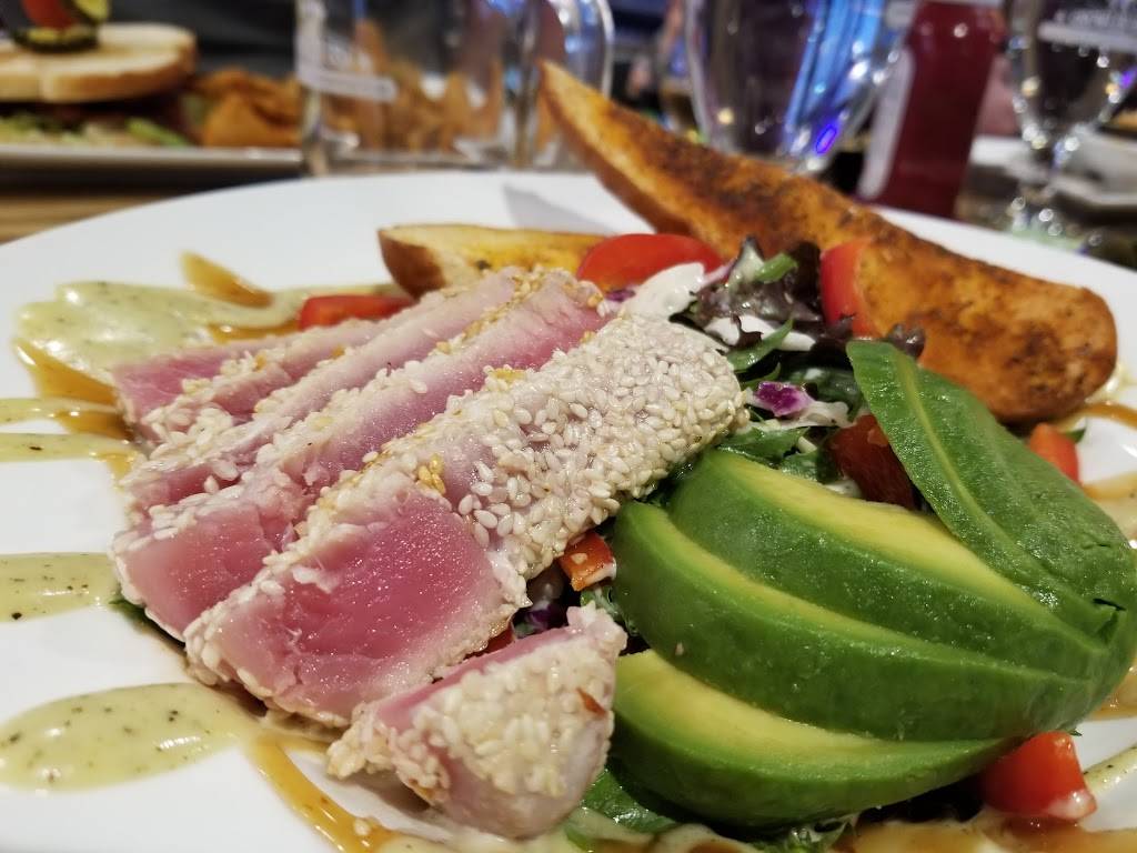 Growler USA - Centennial | restaurant | 11405 E Briarwood Ave #100, Centennial, CO 80112, USA | 3036490726 OR +1 303-649-0726