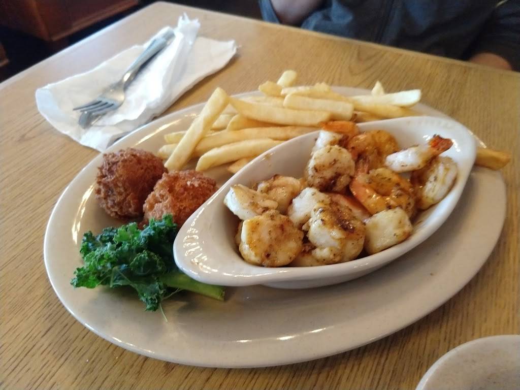 Sams St Johns Seafood | restaurant | 7119 N US Hwy 441, Ocala, FL 34475, USA | 3526222927 OR +1 352-622-2927