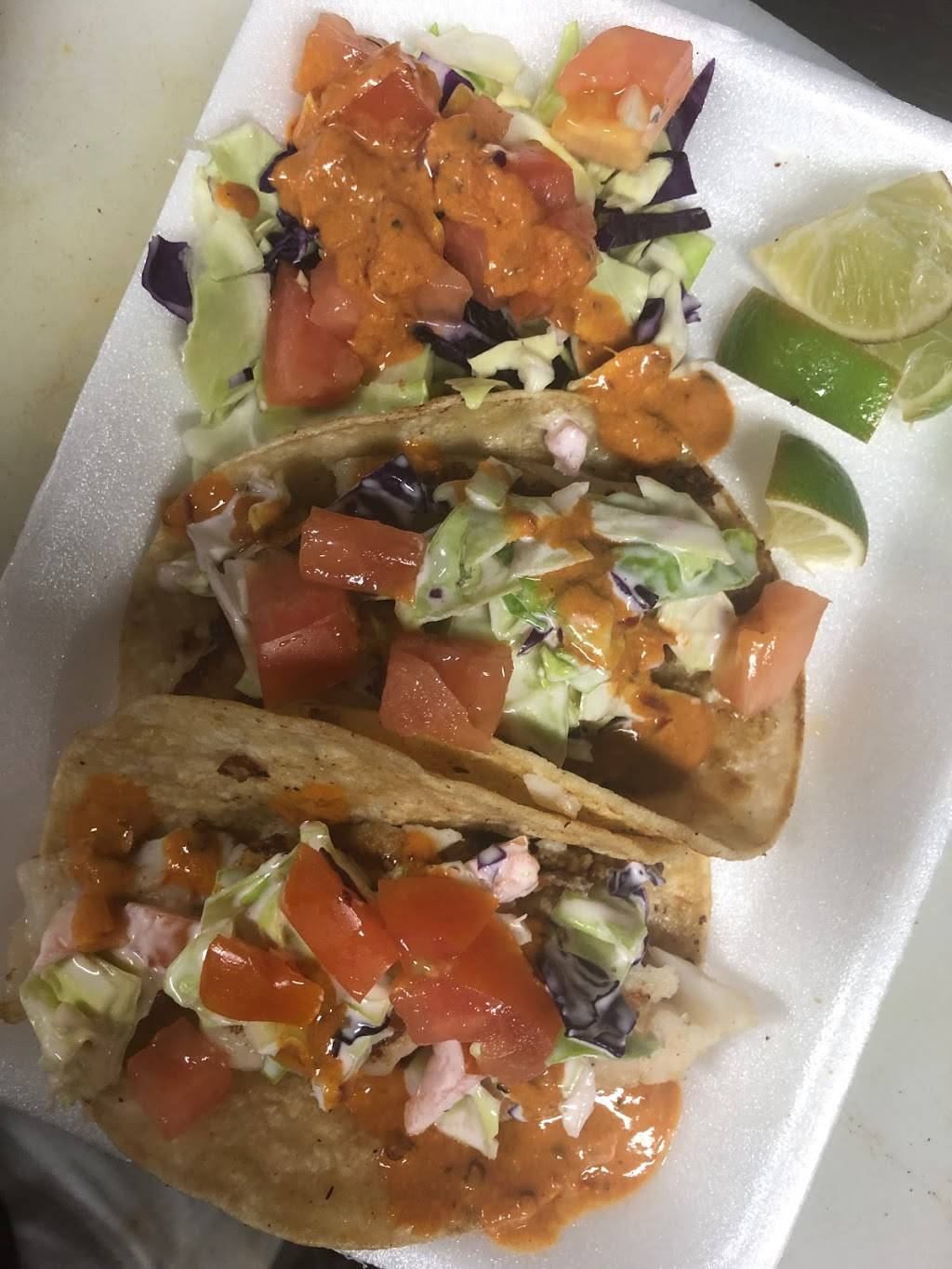 Pillulles Tacos los famosos | restaurant | 2100, Sparks, NV 89431, USA | 7758578548 OR +1 775-857-8548