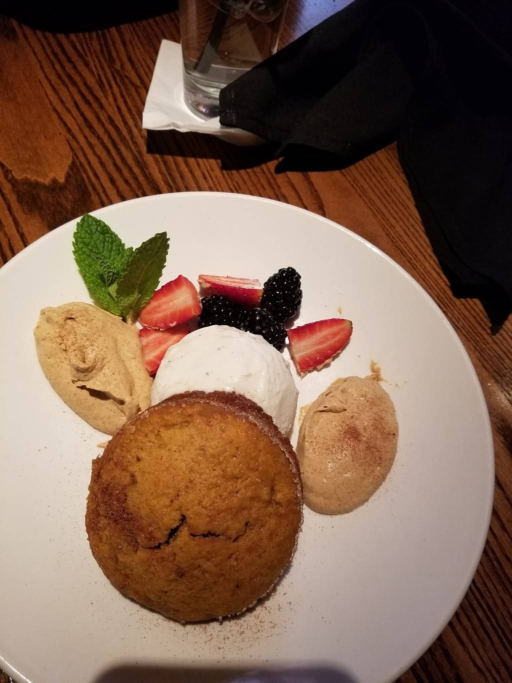 Kona Grill - Carmel | restaurant | 14395 Clay Terrace Blvd, Carmel, IN 46032, USA | 3175661400 OR +1 317-566-1400