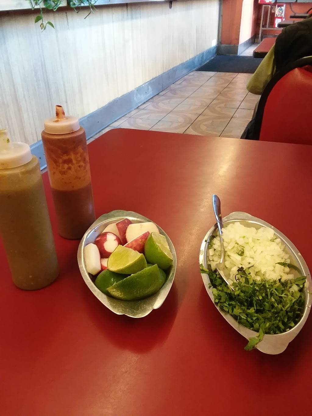 Taqueria La Estrella | restaurant | 940 S Lorena St, Los Angeles, CA 90023, USA | 3232664349 OR +1 323-266-4349