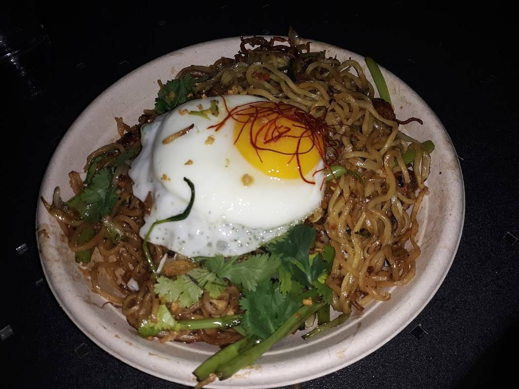 Glitch Restaurant & Arcade | restaurant | 2080 N Palm Canyon Dr, Palm Springs, CA 92262, USA | 2133575674 OR +1 213-357-5674