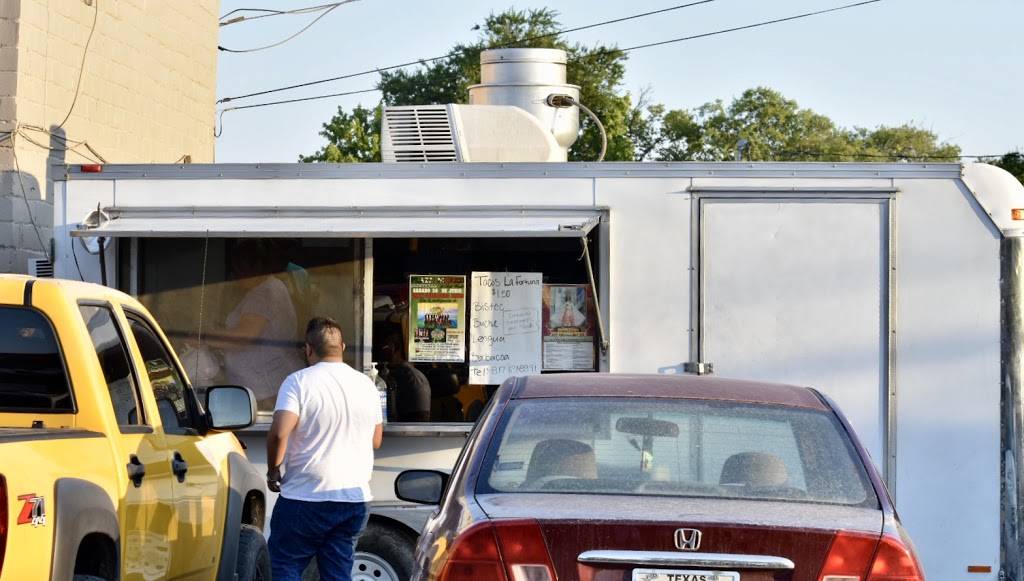 La Fortuna Tacos | restaurant | 700-798 W Ripy St, Fort Worth, TX 76110, USA | 8176918891 OR +1 817-691-8891