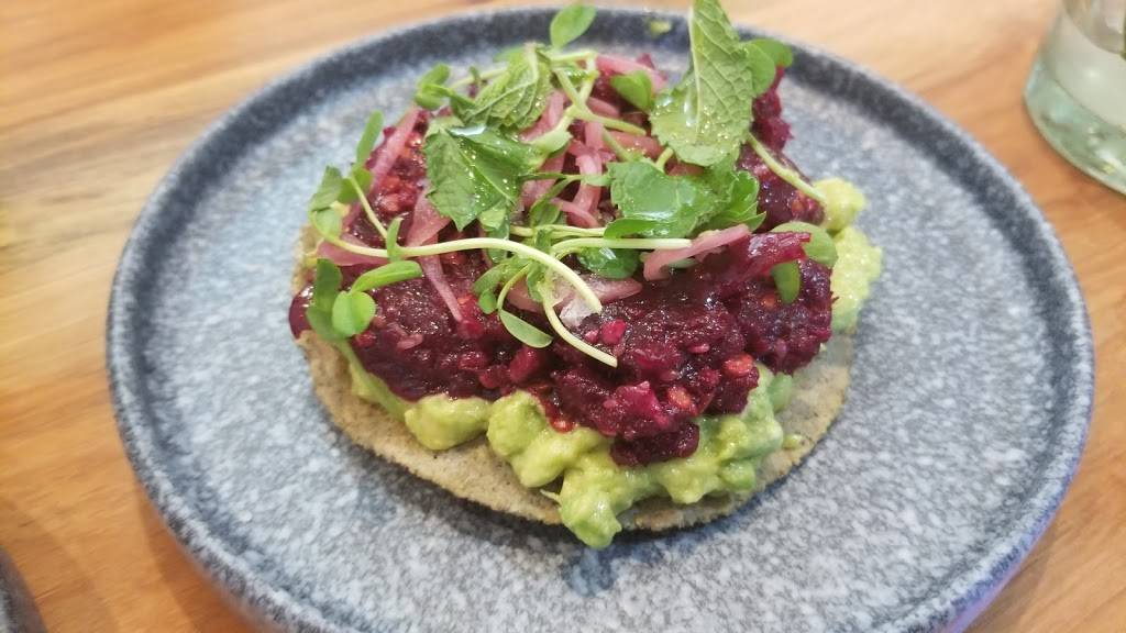 Suerte | restaurant | 1800 E 6th St, Austin, TX 78702, USA | 5129530092 OR +1 512-953-0092